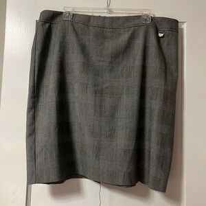 New York & Company Gray Plaid Pencil Skirt